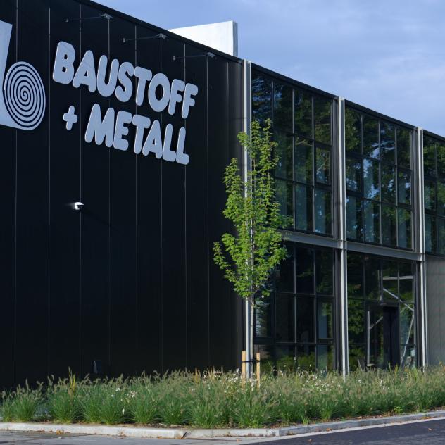 Baustoff+Metall 
